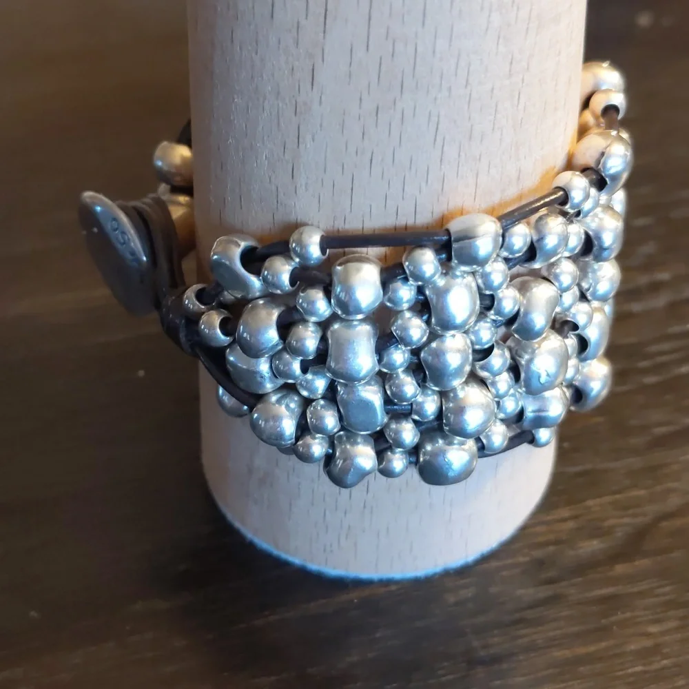 UNO. de 50 Silver Beaded & Brown Leather Bracelet - Picture 2 of 10